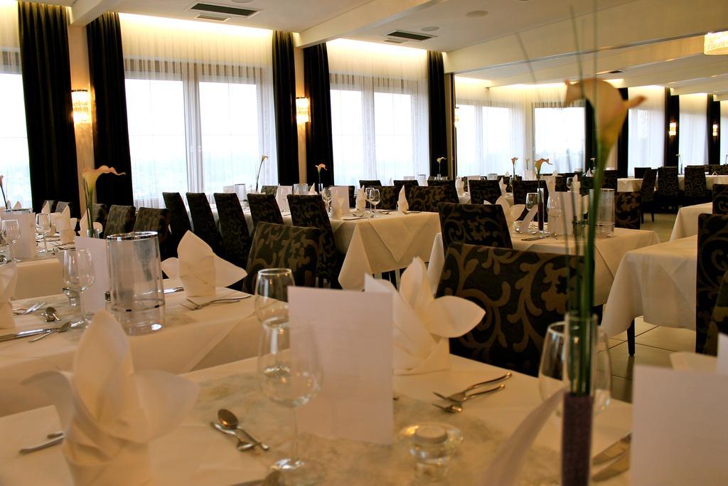Hotel & Restaurant Christkindlwirt Steyr Bagian luar foto