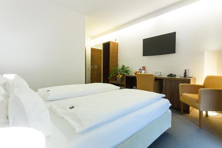 Hotel & Restaurant Christkindlwirt Steyr Bagian luar foto